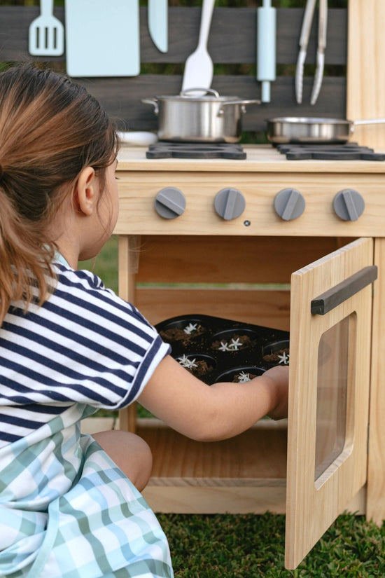 Backyard Chef Mud Kitchen