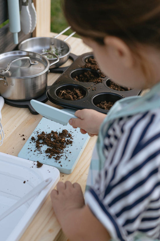 Backyard Chef Mud Kitchen