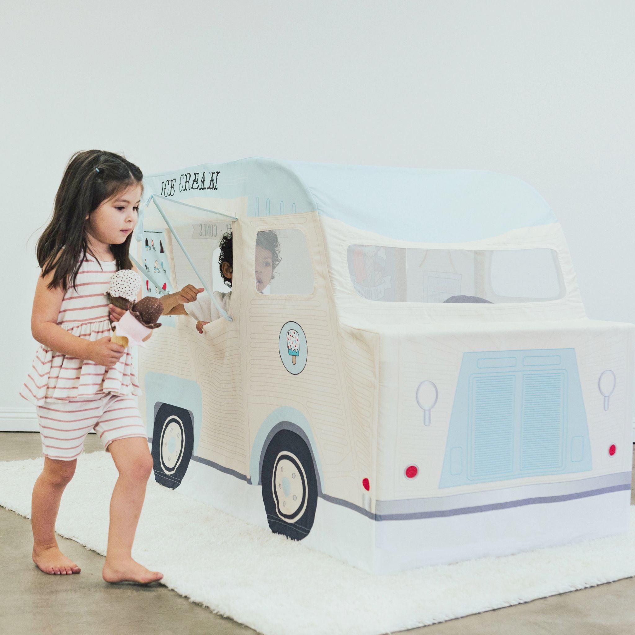 Ice Cream Truck Playhome