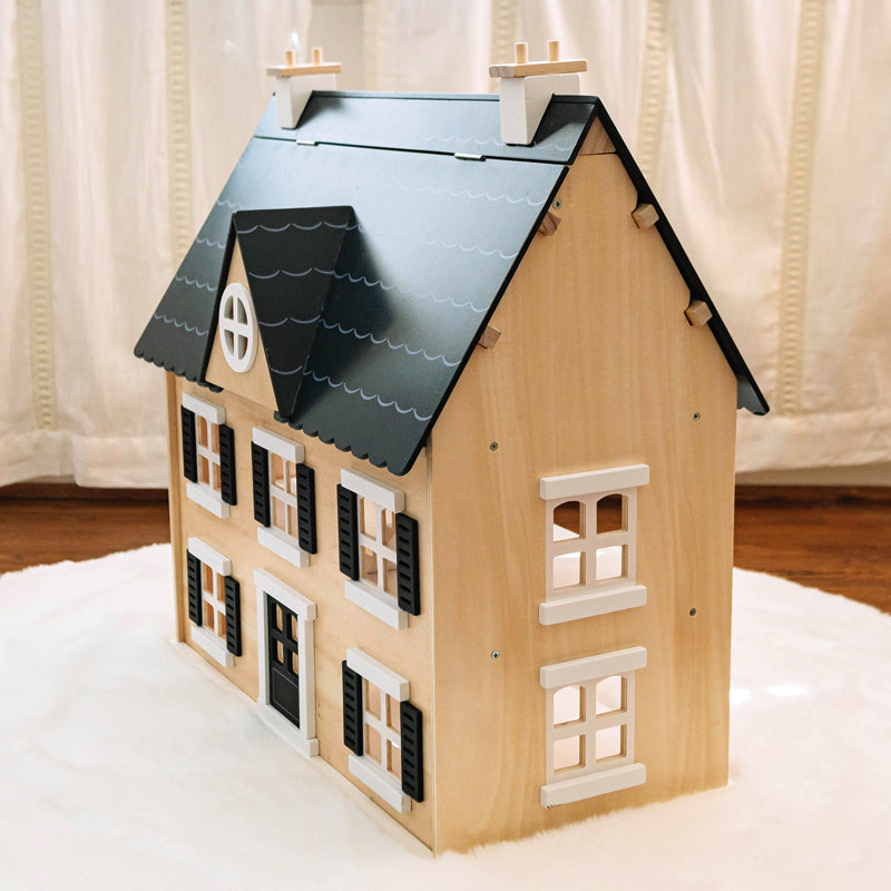 Dollhouse & Accessories